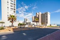 Ocean View 2 Bedroom Apartment in Blouberg, Cape Town - B&B Bloubergstrand