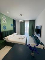 Studio Apartment with One Double Bed