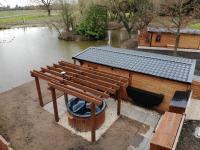 Lakeside Lodges 1 With Log burning Hot tub - B&B