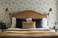 Hawk's Ledge - Otium Wine Estate - B&B Alton