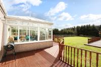 JOIVY Greenknowes Estate with Hot Tub and Bar - Farmhouse and Lodge - Chambres d'hôtes Kelty