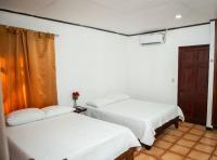 Doppelzimmer mit 2 Doppelbetten