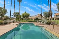 Luxe Memorial Day Weekend Getaway - King Bed with Pool - B&B