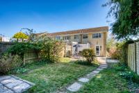 Cotswolds Vista, 3 bed, 2 bathrooms, driveway parking area 6m x 6m - B&B Cirencester