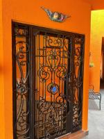 Casa Colonial en Santiago Pueblo Mágico by Adhoc - Bed and Breakfast Santiago