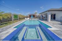 Campos Family Resort - Heated Pool - B&B