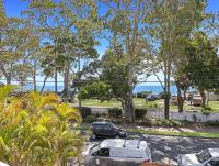 Beachside 2-Bed Apt in Hervey Bay with Parking - B&B Turkey