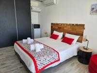 Deluxe Double Room with Balcony and Sea View