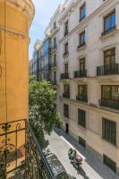 Reina 1 by Forever Rentals - Bed and Breakfast Madrid