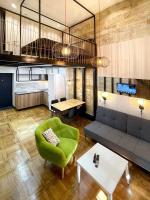One-Bedroom Deluxe Apartment