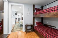 3BR Cozy Cabin Perfect for Family Getaway - Chambres d'hôtes Lake Junaluska