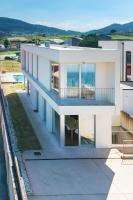 AG Villa Razo Deluxe, con piscina y playa a 400m - B&B