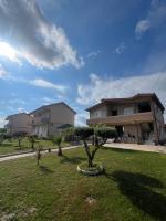 Holiday Home Muharremi - Ferienwohnung