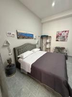 One-Bedroom Deluxe Apartment