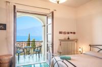 Villa Maria Lake View,7 minuti a piedi dal centro, parcheggio privato - Ferienwohnung Torri del Benaco