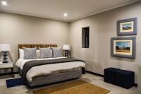 King Studio with Sofa Bed