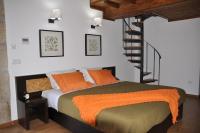 Doppel- oder Zweibettzimmer