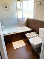 Apartamento con balcón