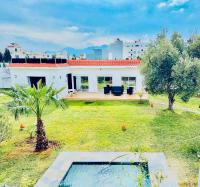 Central Villa with Pool Garden 5km Sea Cabo - Chambres d’hôtes Tétouan