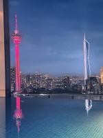 The Luxe Infinitum KLCC Skyline Swimming Pool - B&B