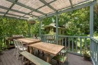 Beautiful Unique Cottage -Pet-Friendly-walk to town - B&B Bangalow