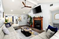 5BR Retreat with Game Room, Hot Tub & Big Yard - Sleeps 16 - 15 min to DT - B&B Austin