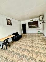 Axon Cozy Modern House Near Walking Street - B&B Angeles City