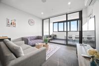 GREEN Skyline View2BR close to Easter Show - B&B