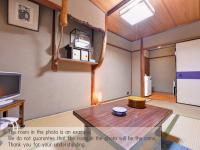 Japanese-Style Single Room