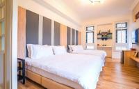 Quadruple Room with Balcony