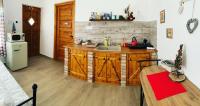 Privát Szálláshely Dézsafürdővel-Kata Cottage - B&B