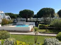 Sol-y-Days Sables Or, vue sur piscine - Ferienwohnung