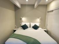 Superior One-Bedroom Apartment - Downstairs