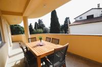 Apartmaji Valentina - B&B Premantura