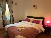 Private main door Two Bedrooms Apartment - B&B Edimburgo