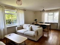 Quiet two-bedroom flat in Chiswick - B&B London