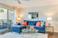 Waterfront Lake Norman Retreat with Balcony - Chambres d’hôtes Davidson