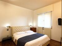 Apartamento de 1 dormitorio con balcón