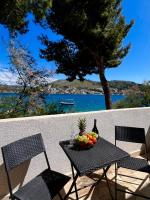 Bronislovas holiday home 1 - B&B Rogoznica
