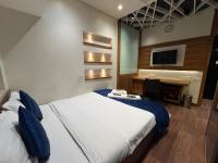 Double Room with Private External Bathroom