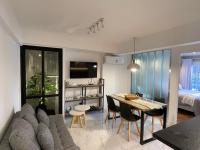 Appartamento con 2 Camere da Letto e Balcone