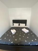 Walking distance to City center - Ferienwohnung