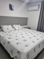 Posada Miss Anibel Central Town - B&B San Andrés