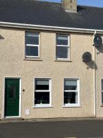 Town House Creeslough - Ferienwohnung