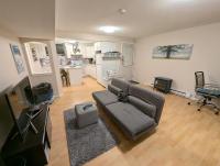 Walnut Grove Gem - B&B