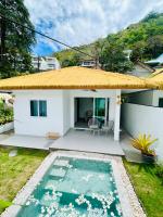 Baan Saint-Tropez Seaview Villas Kata Beach - Bed and Breakfast