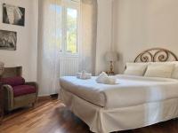 GOLDEN LUXE - Incantevole appartamento ai piedi di Piazzale Michelangelo - B&B Florence