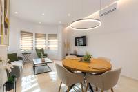 Terra, Stylish New Apartment Near the Beach - Chambres d’hôtes Agia Pelagia