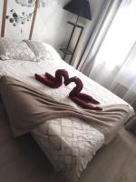 HSH FRANCE LOCATION Disney Land PARIS - Suite Nicolas - Appartement de charme - B&B