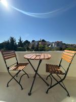 Sea View Green Hill Apartament - B&B Durazzo
